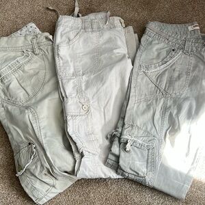 UNIONBAY WOMENS JUNIORS SIZE 3 LOT OF THREE PAIRS OF KHAKI COTTON CARGO PANTS